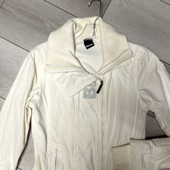 Jacket - Picture 2 of 7